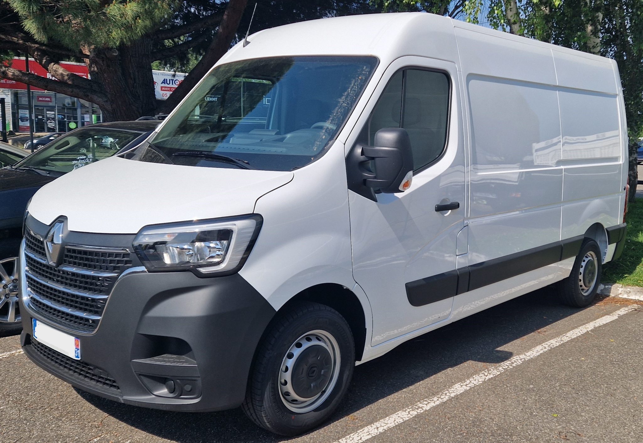 Location RENAULT MASTER grand confort L2H2 DCI 135 CV FIMALOC