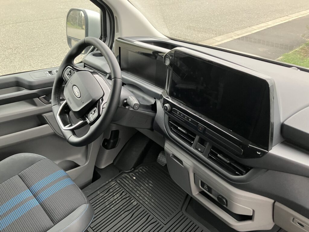 Leasing professionnel véhicule utilitaire FORD CUSTOM, tourisme, société. Accessible autoentrepreneur, société sans bilan jeune entreprise, avec FIMALOC