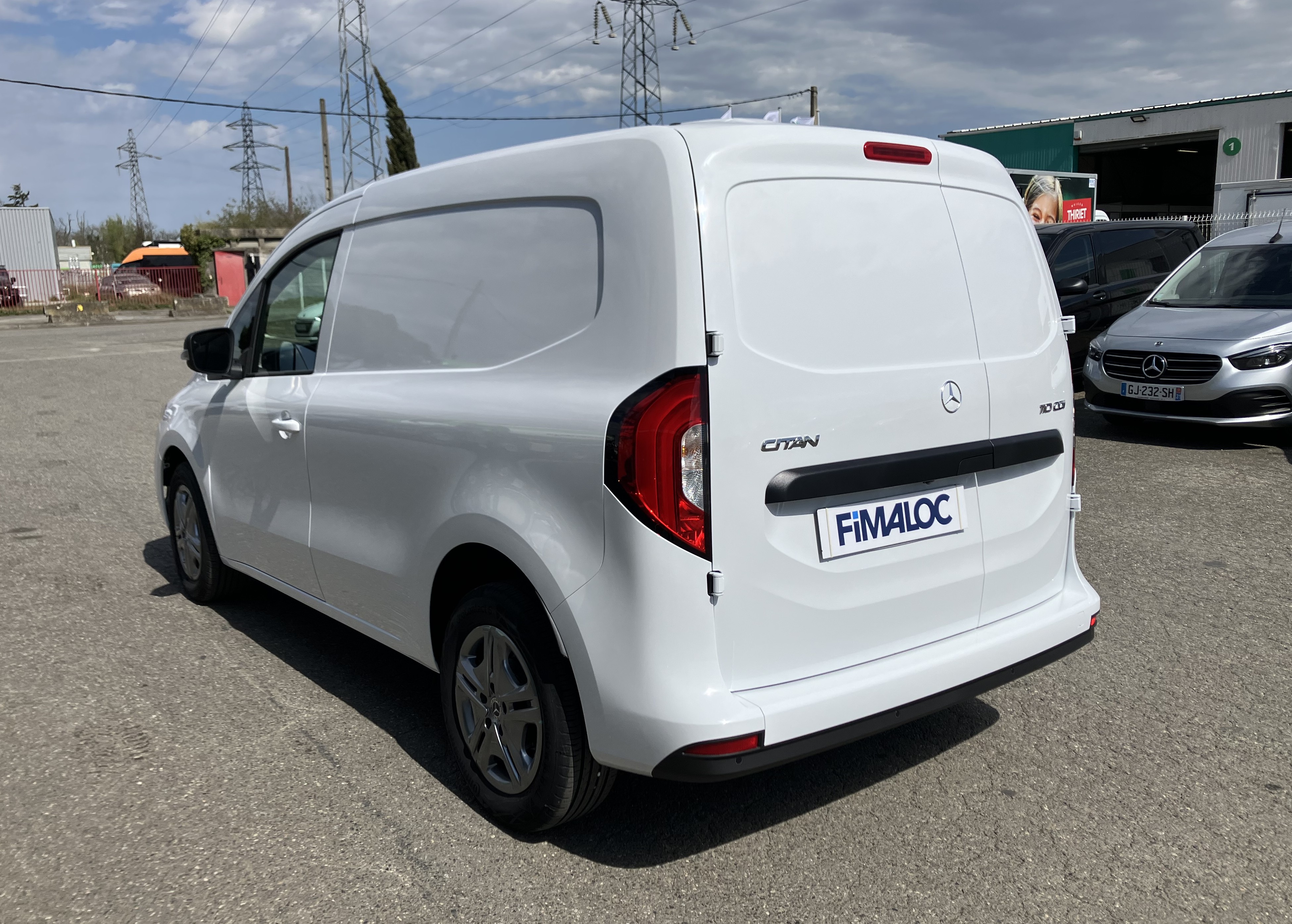 Leasing professionnel véhicule utilitaire, tourisme, société. Accessible autoentrepreneur, société sans bilan jeune entreprise, avec FIMALOC