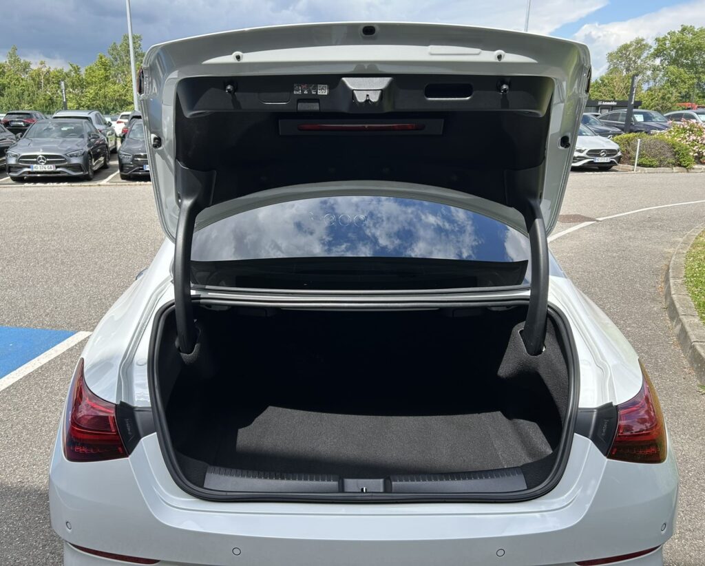 Leasing professionnel véhicule utilitaire, tourisme, société. Accessible autoentrepreneur, société sans bilan jeune entreprise, avec FIMALOC TOULOUSE