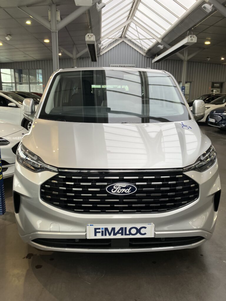 Ford Tourneo Custom en leasing professionnel avec FIMALOC face avant